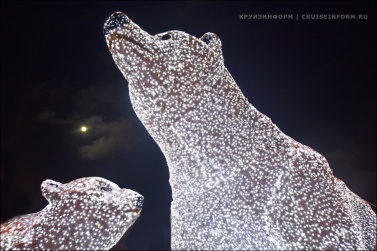 «Умка» в Парке Горького: полярные медведи переехали с ВДНХ на Пушкинскую набережную