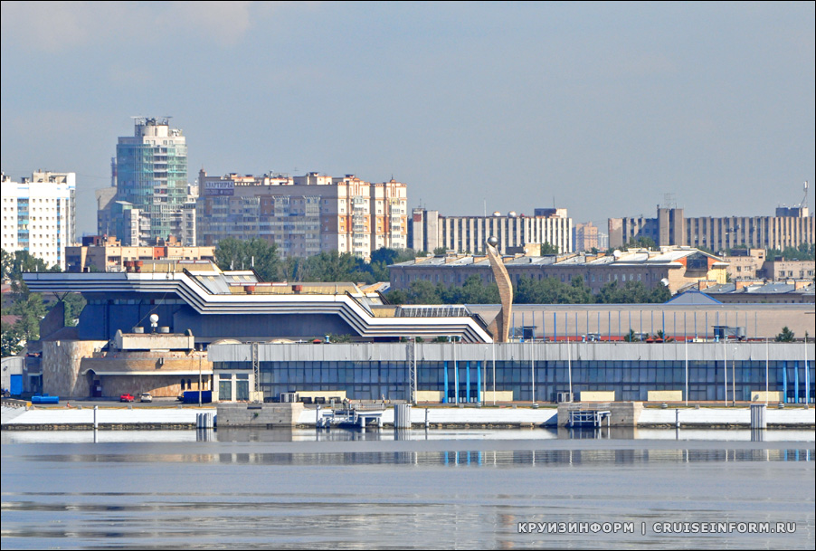 Река Большая Нева в Санкт-Петербурге (фото)