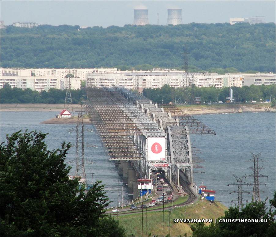 Императорский мост через реку Волгу в Ульяновске