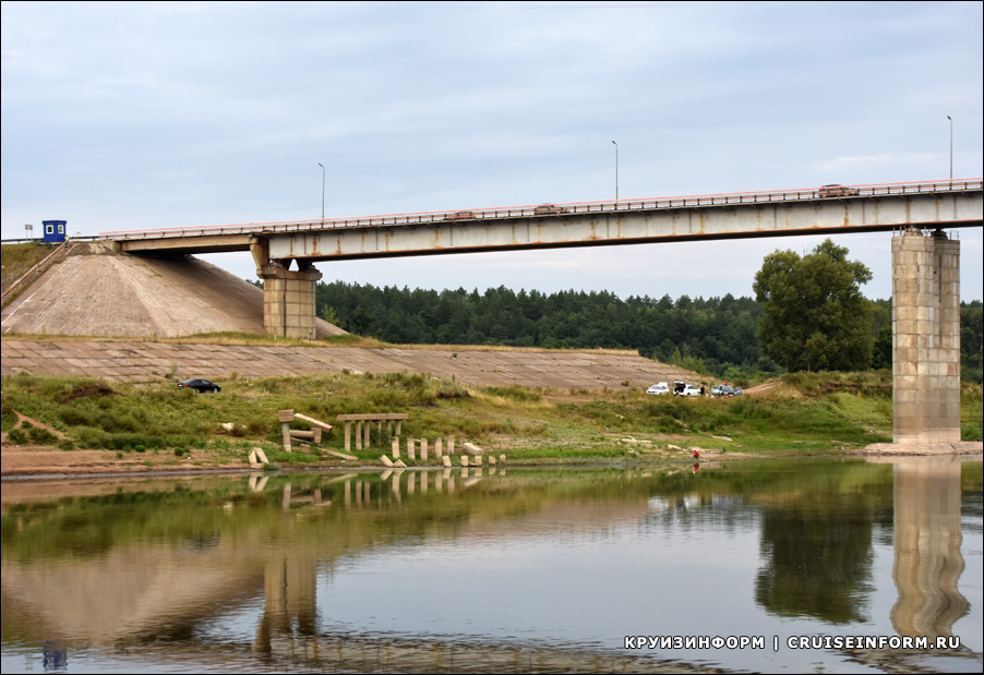 Автомобильный мост через реку Белая на трассе Дюртюли – Нефтекамск