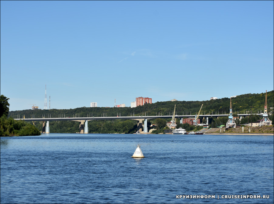Затонские автомобильные мосты через реку Белая в Уфе