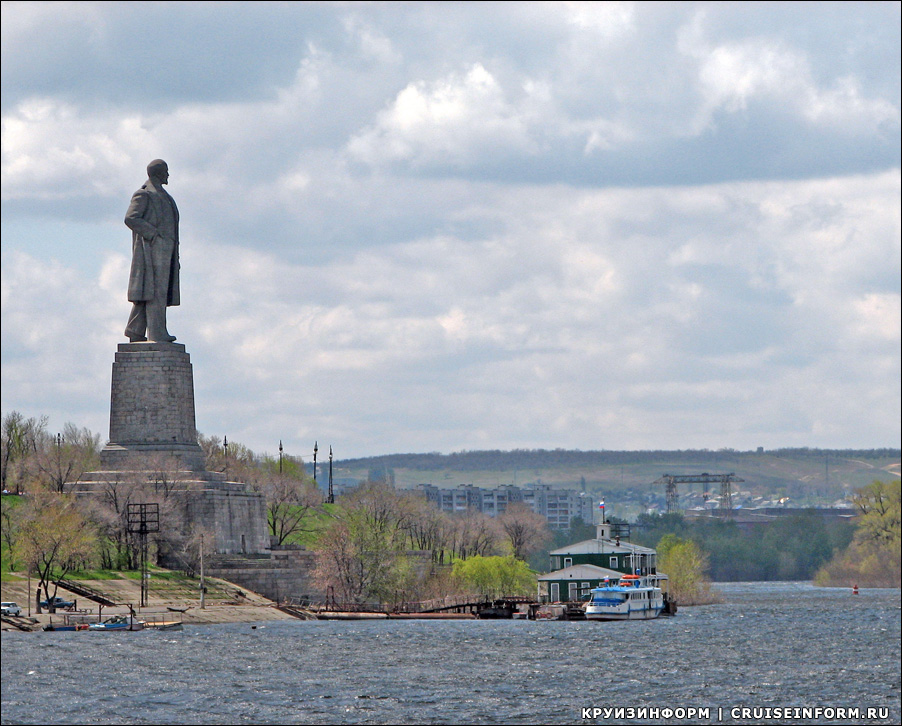 Памятник ленину в волгограде фото