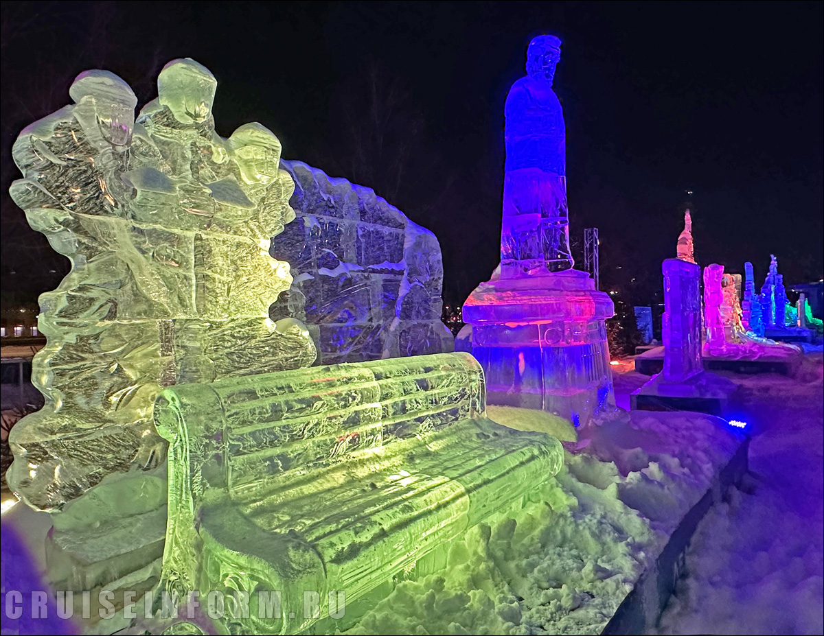 Выставка ледяных скульптур в Москве на Крымской набережной в парке «Музеон» (2024)