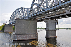 Кашинские мосты через Волгу у Калязина