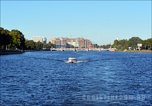 Река Малая Невка в Санкт-Петербурге